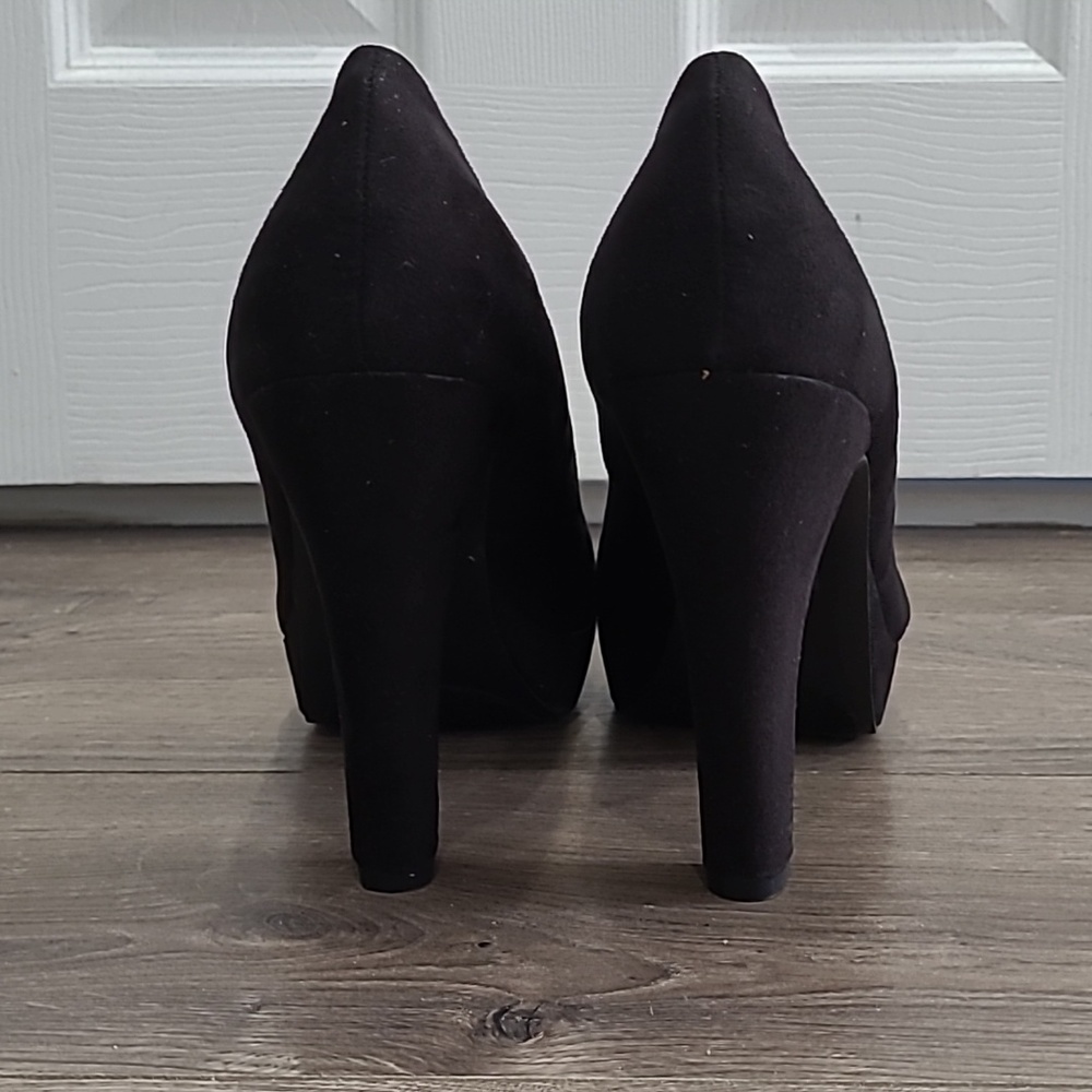 Suede Pumps - image 3